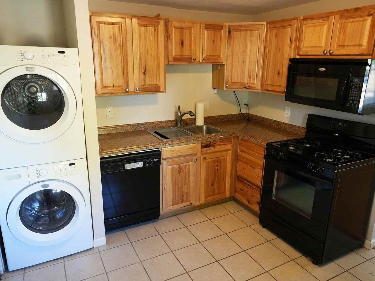 3513 N Columbine St - Photo 5 of 14