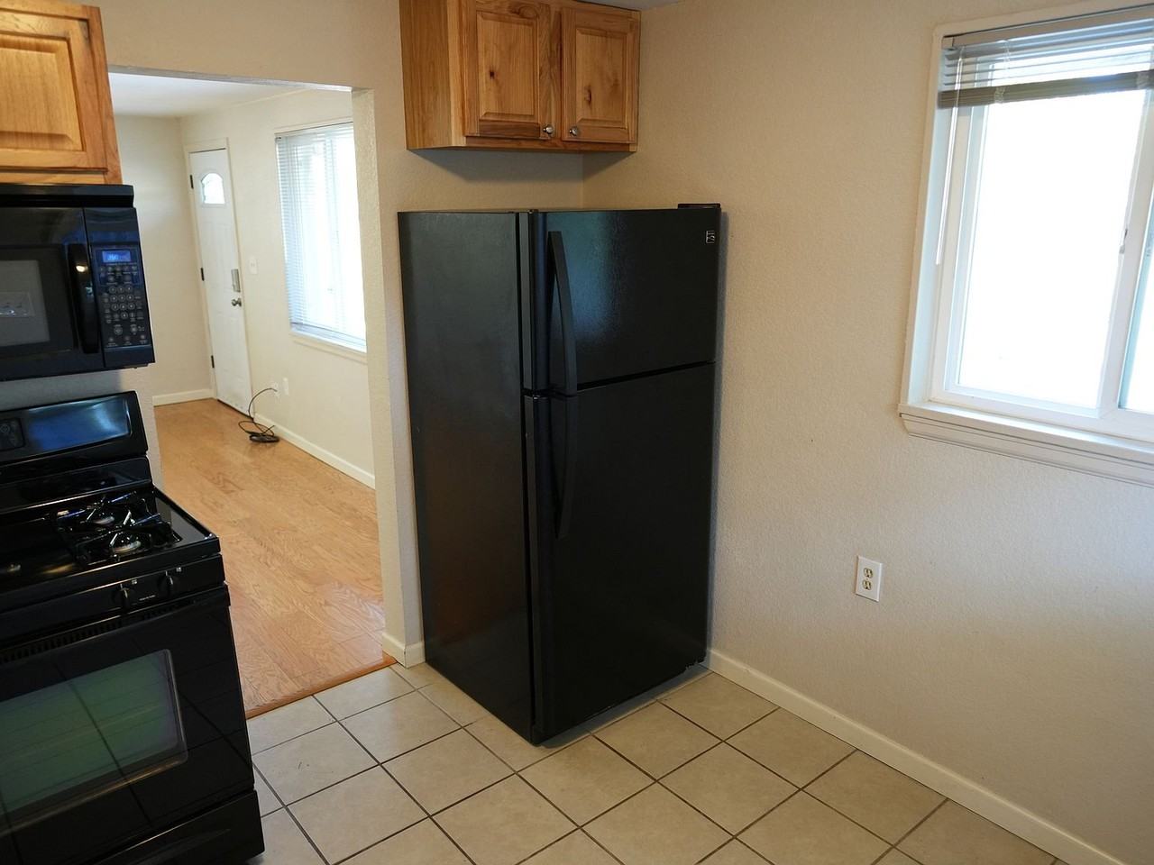 3513 N Columbine St - Photo 6 of 14