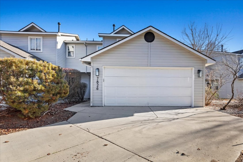 7826 W Holt Ct - Photo 2 of 25