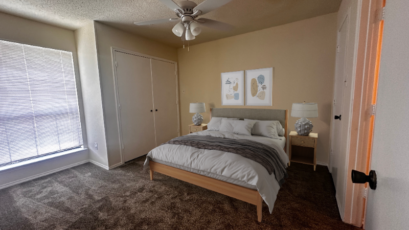 110 Peachtree Ct #B - Photo 5 of 9