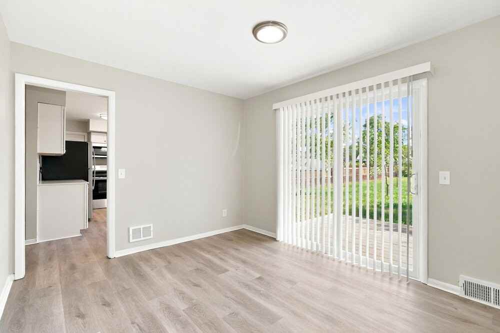 4614 N 4th St - Photo 6 of 17
