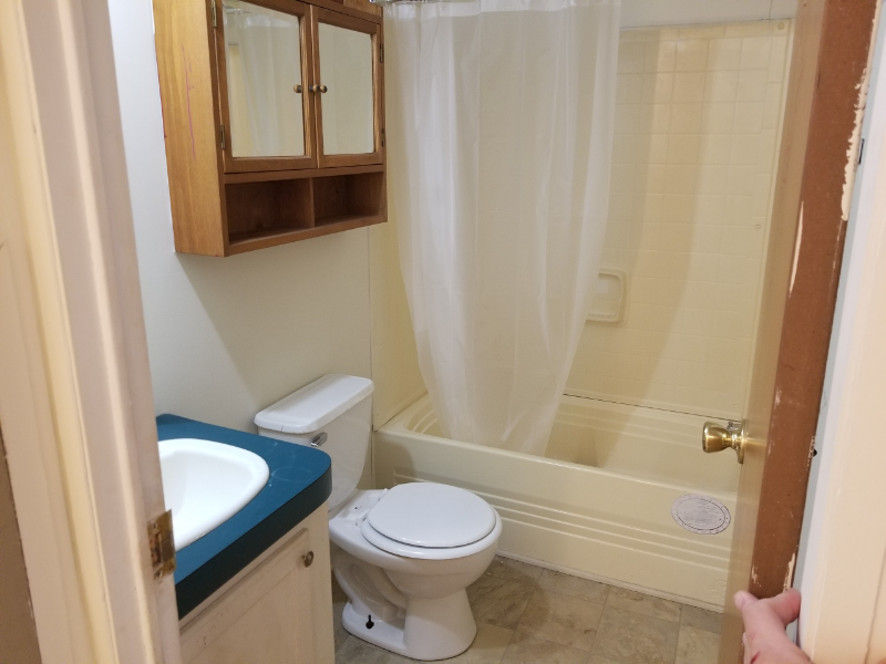 207 S Carroll St - Photo 4 of 19