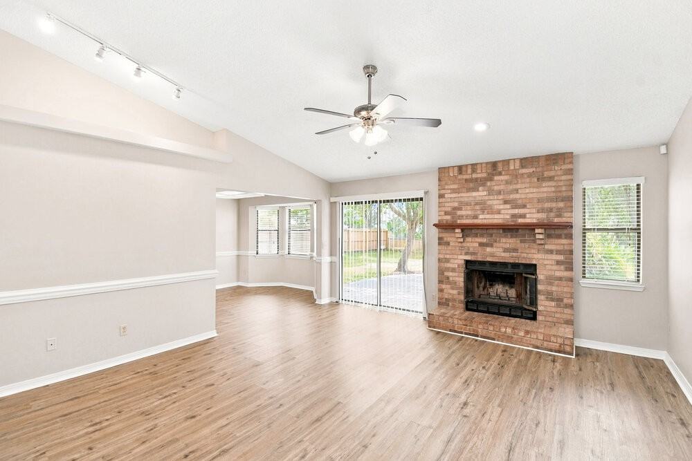 2232 Alderney Ct - Photo 4 of 16