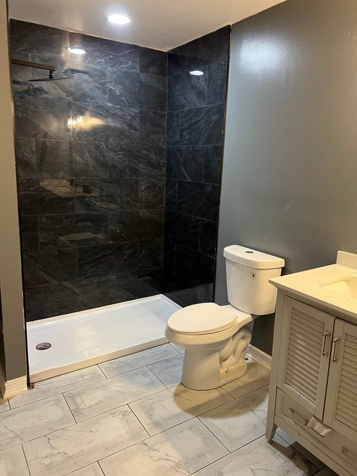 1734 W Lexington St #1 - Photo 6 of 17