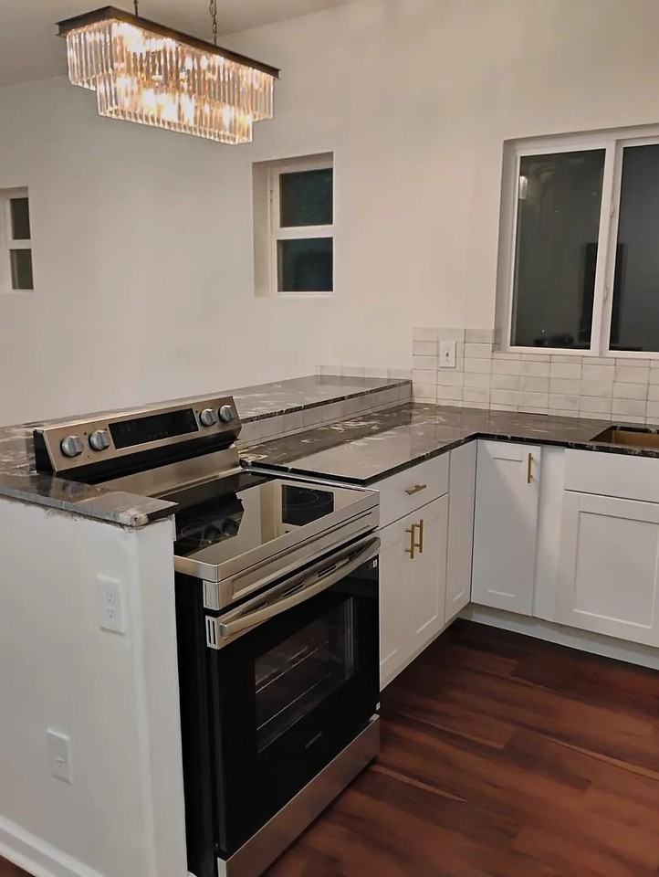 5837 Christobel Ave - Photo 3 of 20