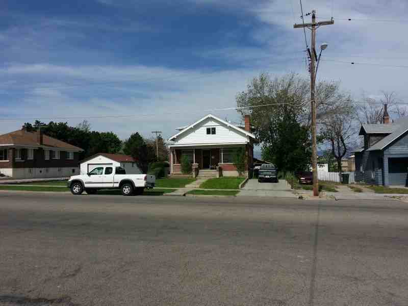 233 N Aly - Photo 3 of 8