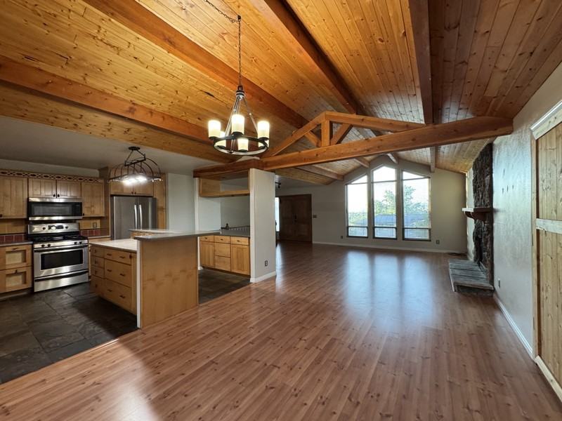 2176 E Aspenwood Way - Photo 3 of 17