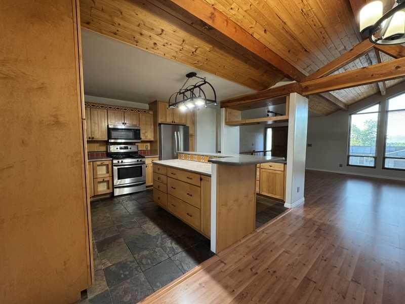 2176 E Aspenwood Way - Photo 4 of 17