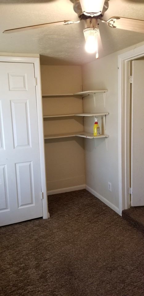 527 Swenson Ave - Photo 6 of 19
