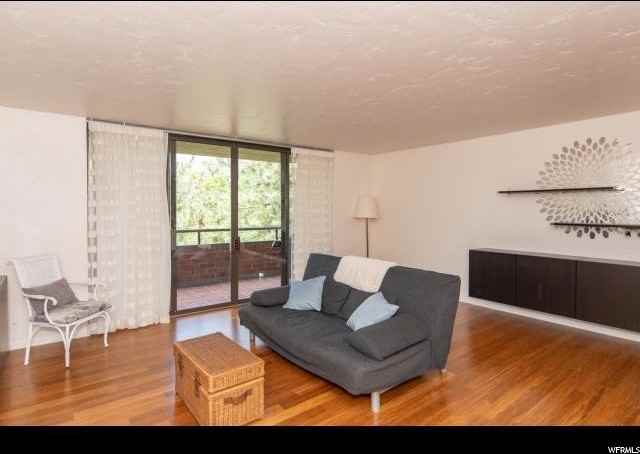 115 S St - Photo 4 of 15
