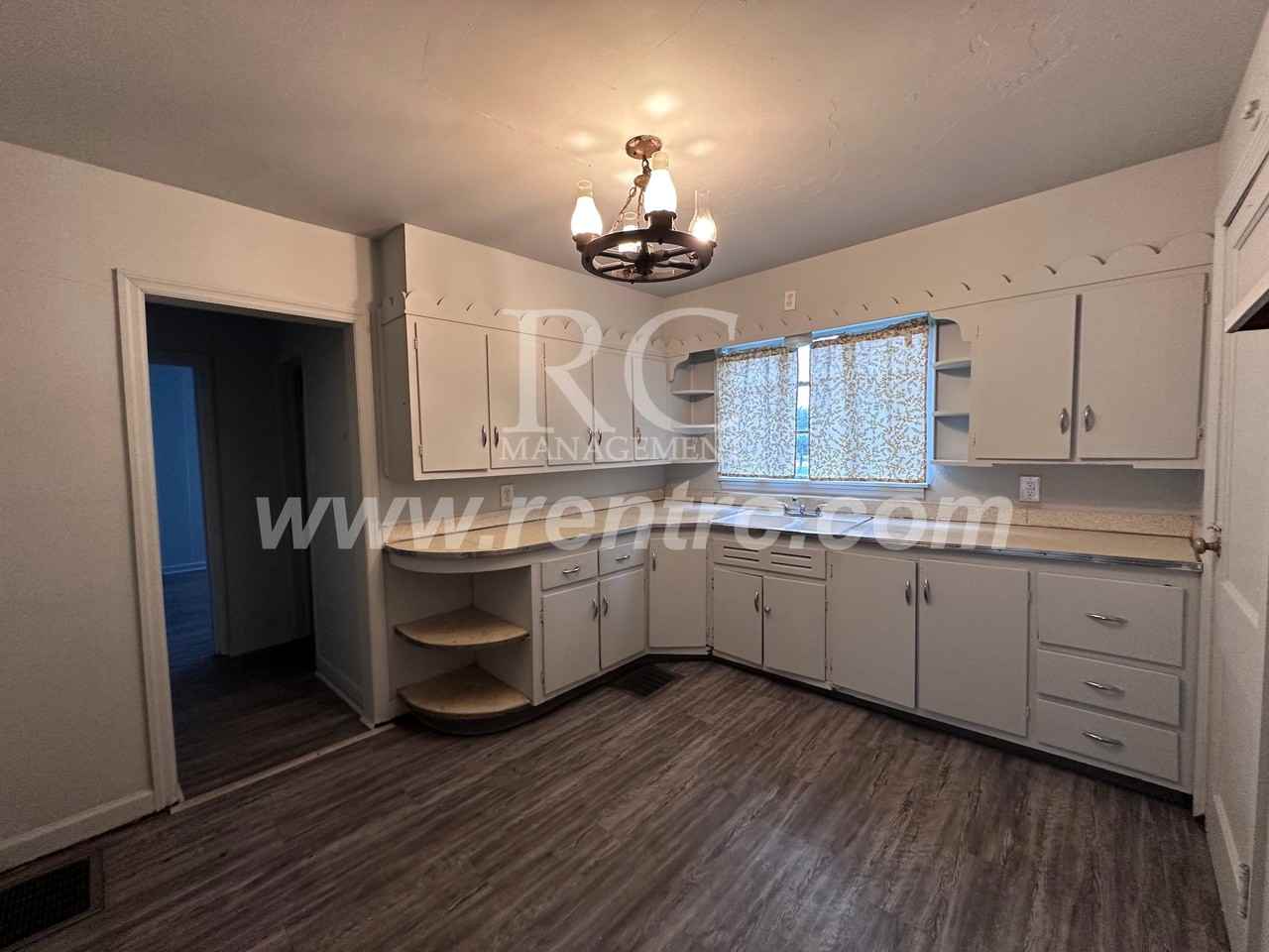 601 N Bowman Ave #S - Photo 2 of 17