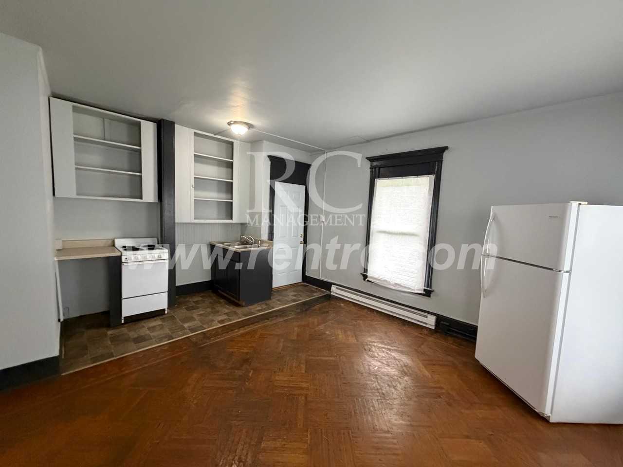1218 N Walnut St Apt 2n - Photo 2 of 9