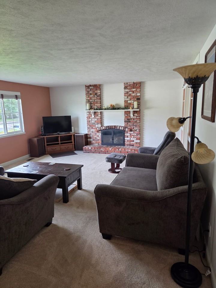 3820 S Sundown Dr - Photo 4 of 17