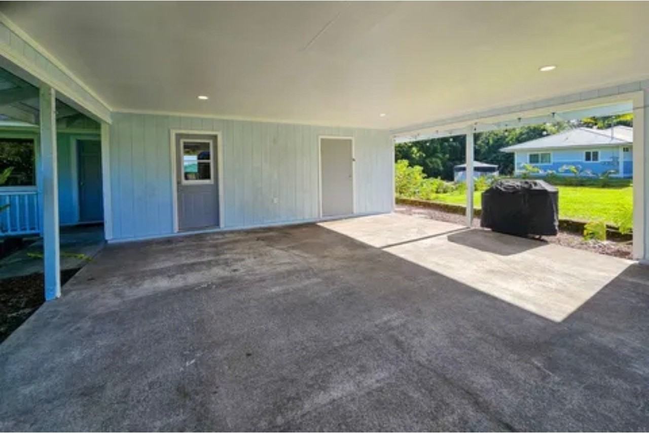 18-4104 Haumalu St - Photo 2 of 10