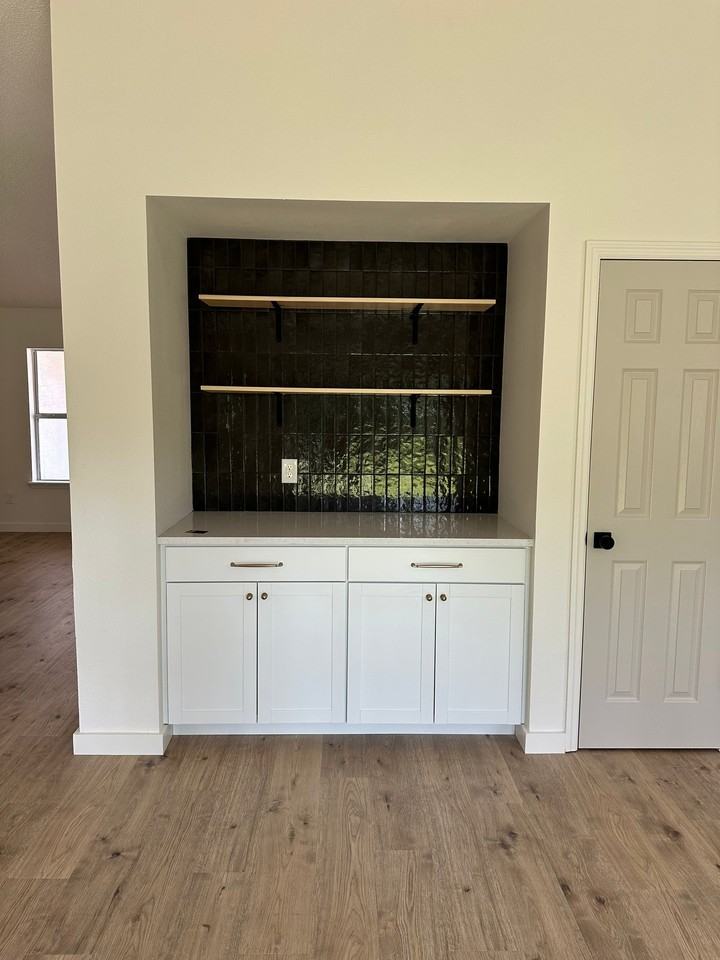 89 Rose Dr - Photo 4 of 13