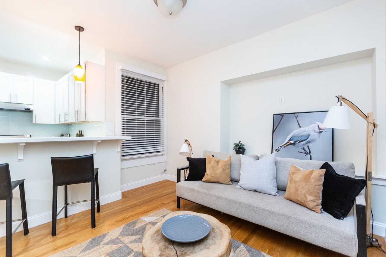 1424 Polk - Photo 5 of 23
