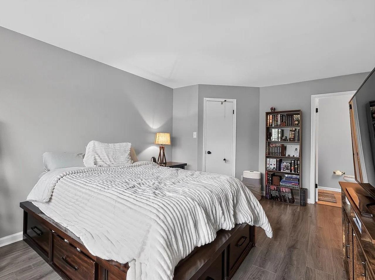 516 Cascade Ct - Photo 4 of 18