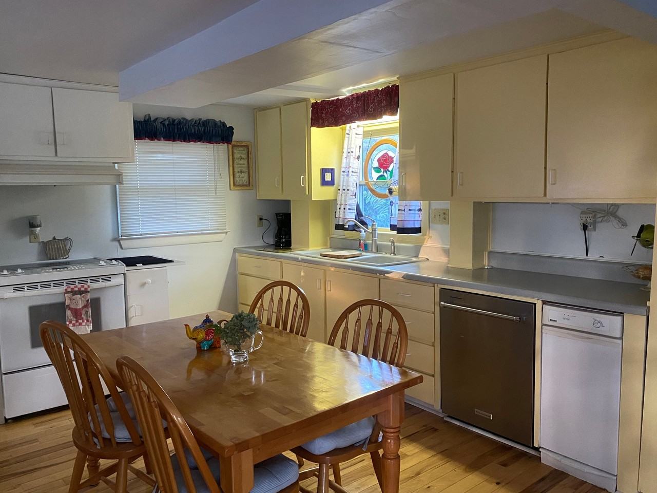153 Point Lookout Cir - Photo 3 of 12