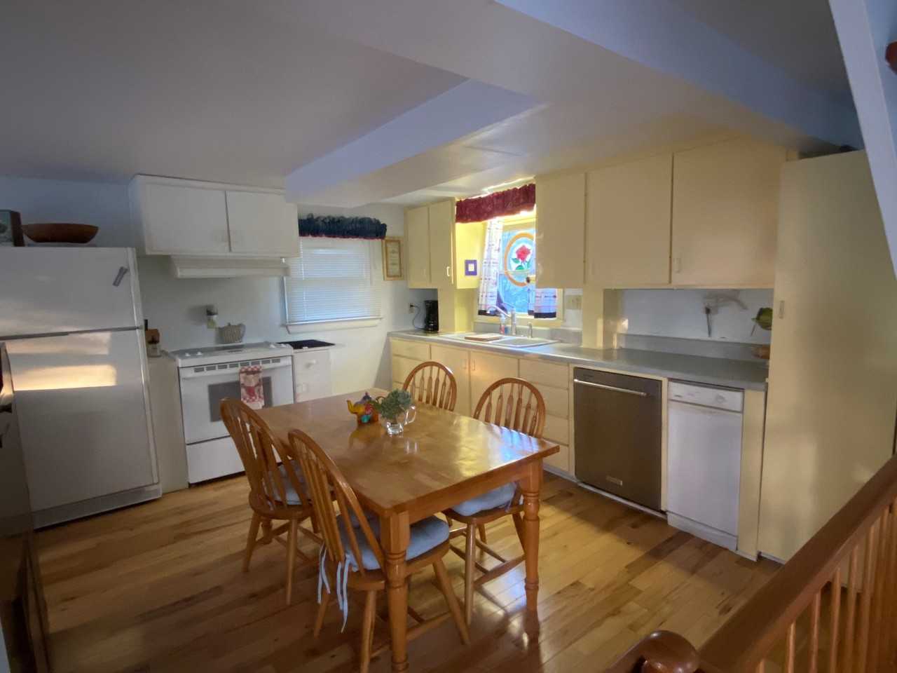 153 Point Lookout Cir - Photo 4 of 12