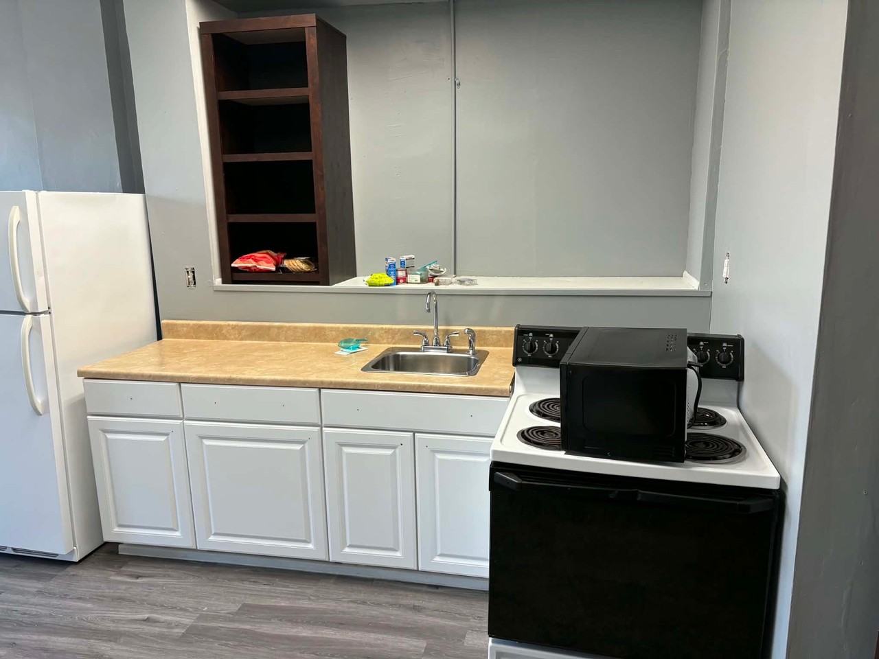 1123 4th Ave #22 - Photo 2 of 6