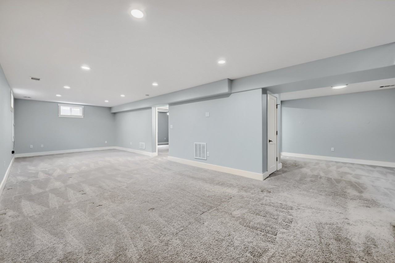 5456 W 66th Ave - Photo 7 of 17