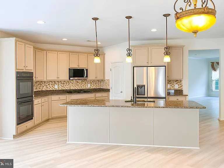 43698 Chicacoan Creek Sq - Photo 6 of 20