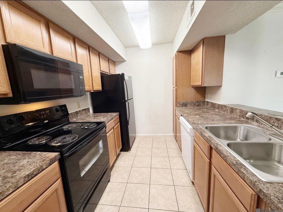 8155 Jefferson Hwy #503 - Photo 3 of 10
