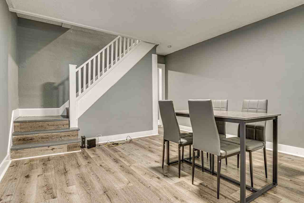 635 N Tacoma Ave - Photo 5 of 10