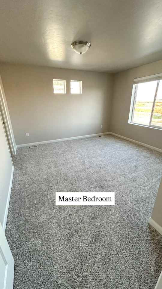 57 N Riverside Dr - Photo 7 of 15