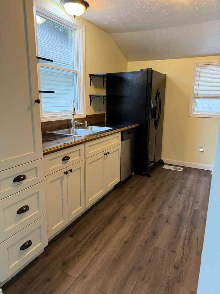 1893 W 54th St #BACK - Photo 5 of 6
