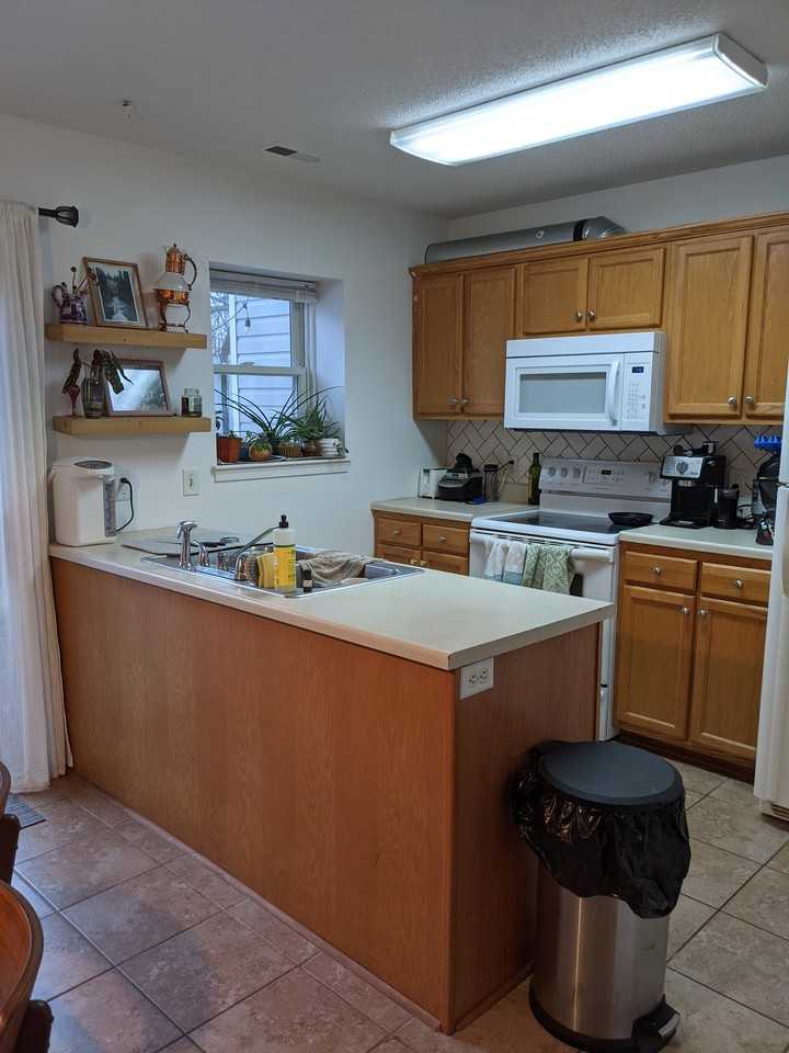 2360 Avalon Woods Dr - Photo 6 of 14