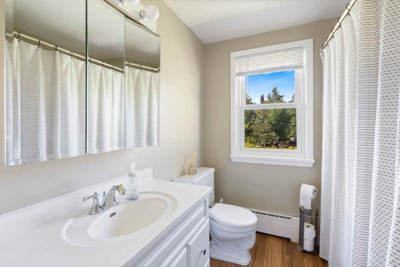 3715 Rendle Ave - Photo 4 of 17