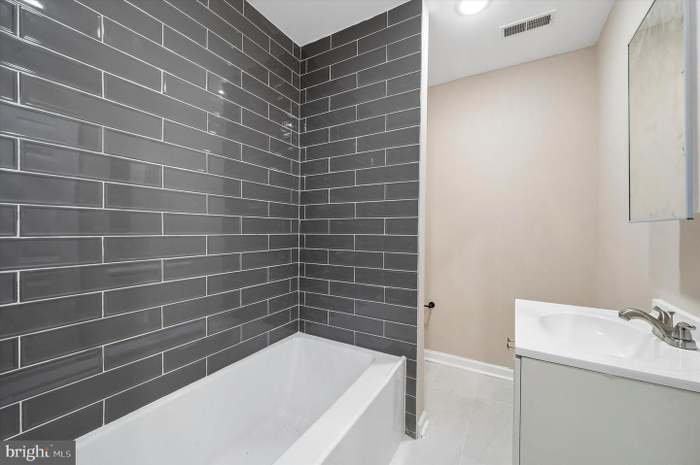 6034 Irving St - Photo 2 of 13