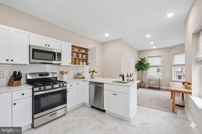 6034 Irving St - Photo 3 of 13