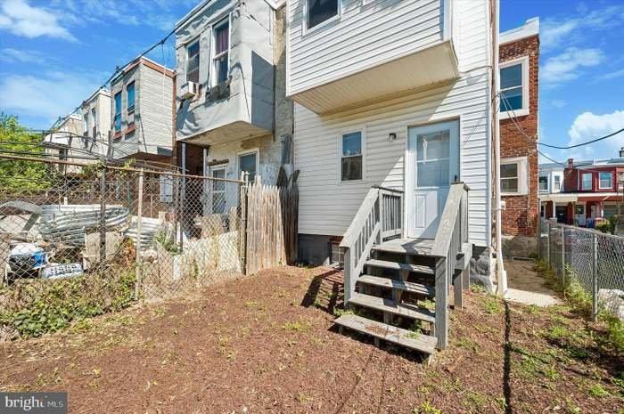 6034 Irving St - Photo 5 of 13