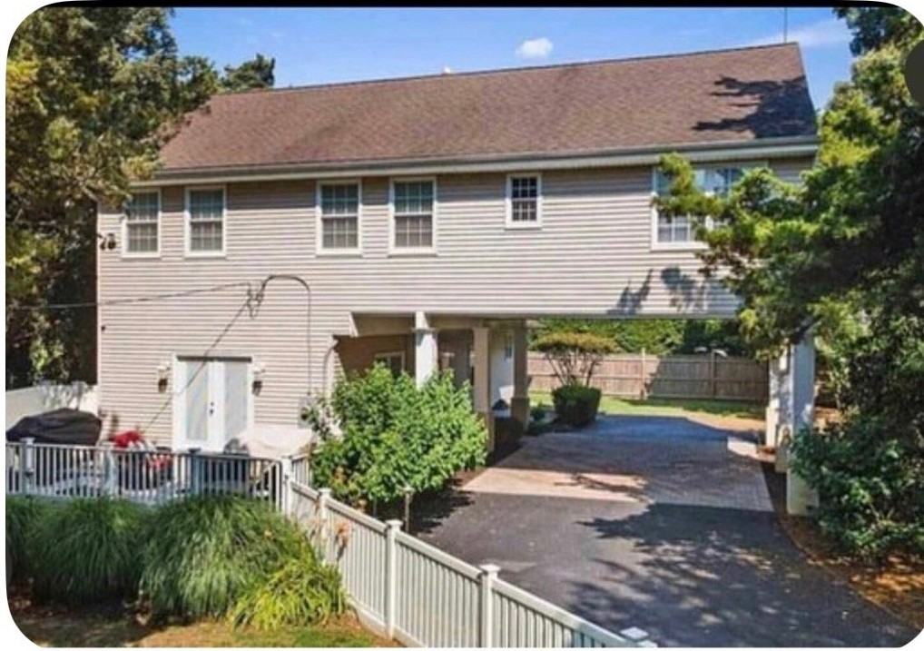 600 Jonathan Hoffman Rd - Photo 2 of 18