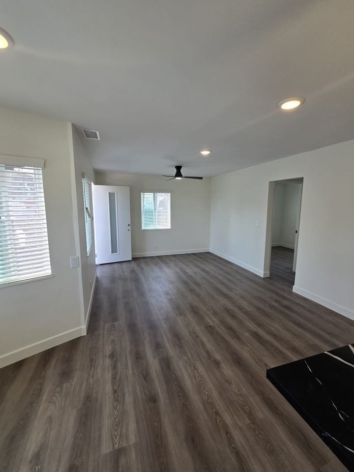 15417 Tuba St #2 - Photo 2 of 6