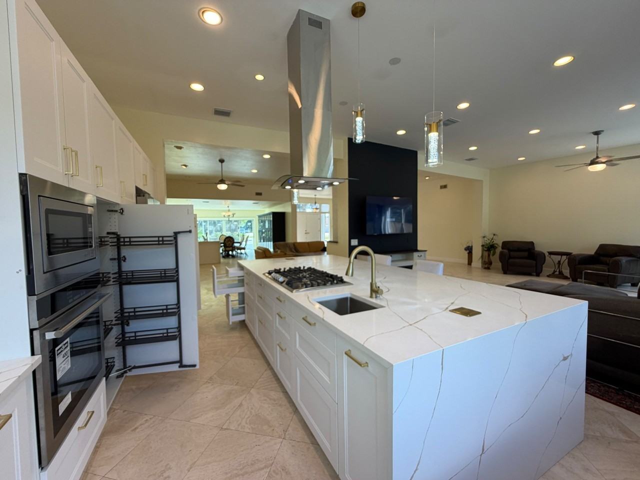 672 Mossy Branch Ct - Photo 2 of 20