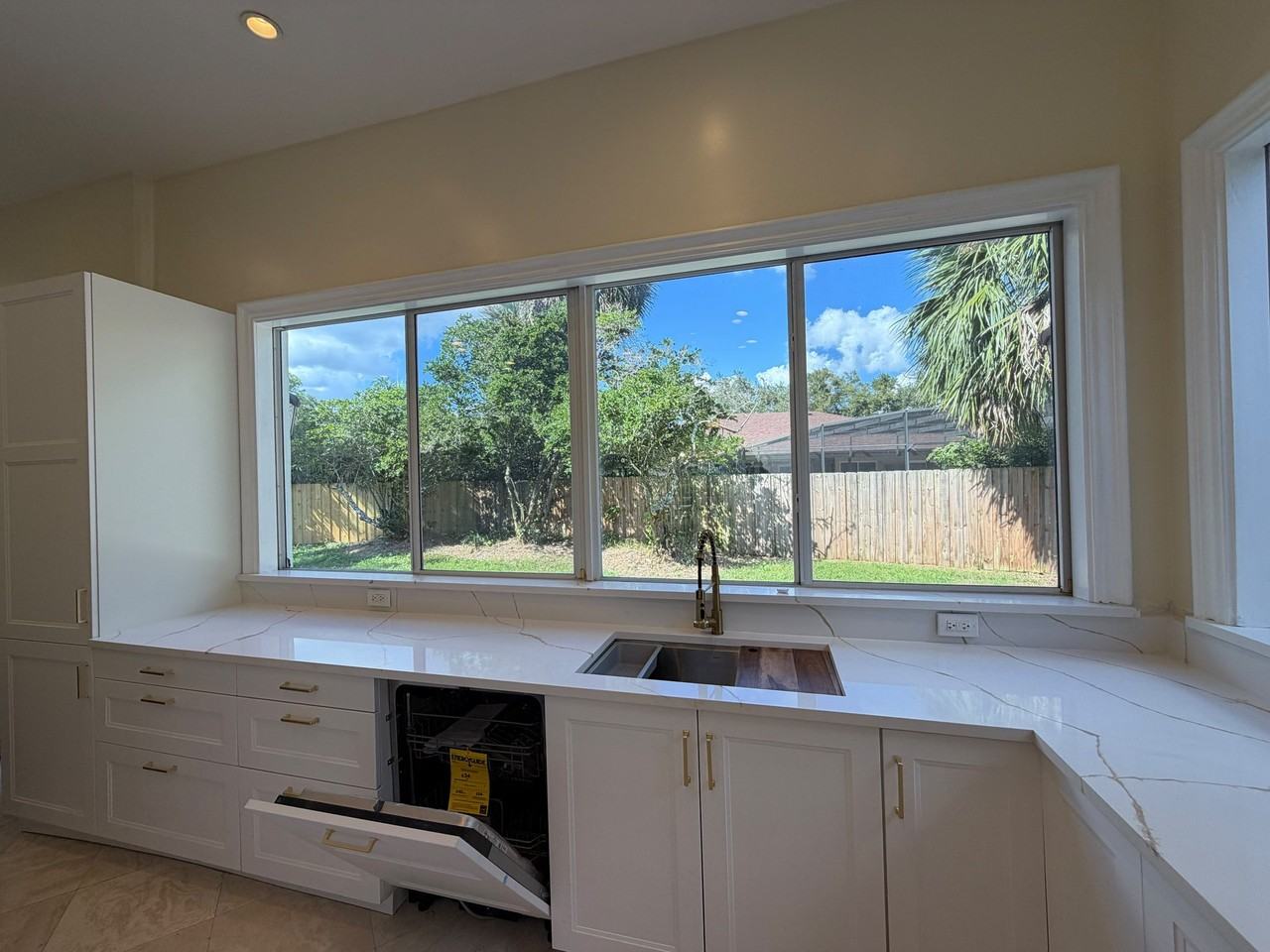 672 Mossy Branch Ct - Photo 4 of 20