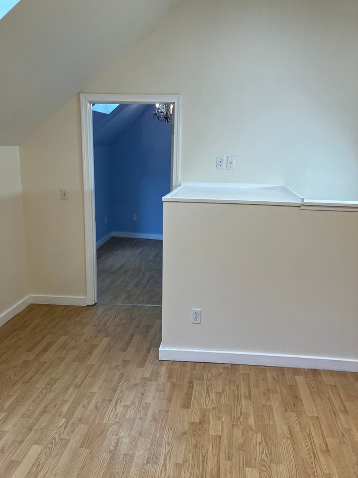 35 Noble St #2 - Photo 5 of 12
