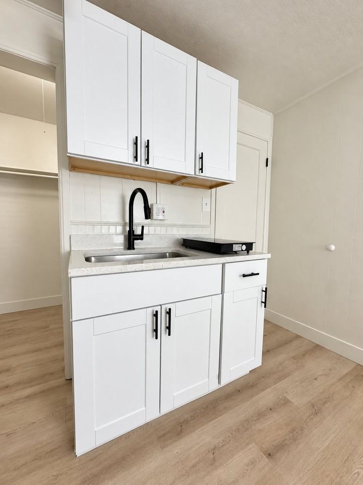 150 S Main St #10 - Photo 2 of 5
