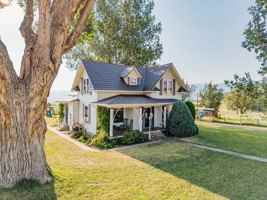 featured image of 42124 Lamborn Mesa Rd