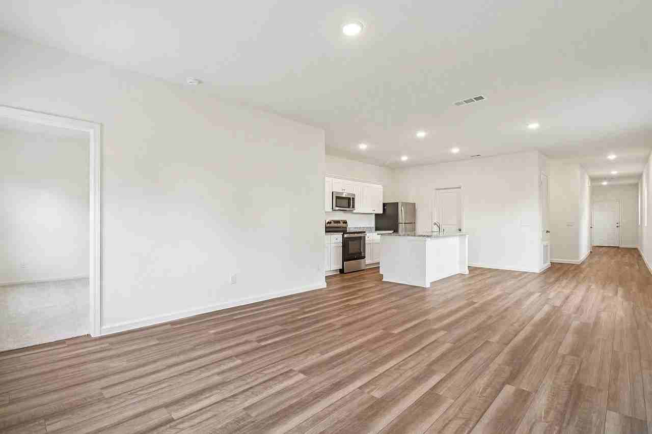 9376 Boulder Blvd - Photo 5 of 18