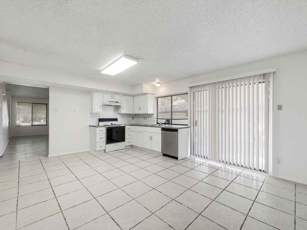 2826 Holy Cross Ln - Photo 7 of 20
