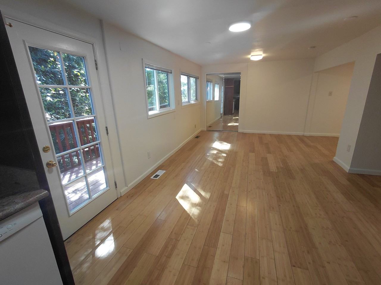 6170 Plymouth Ave - Photo 4 of 10