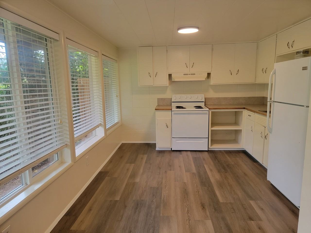 1951 Riverview St #1951 - Photo 6 of 8