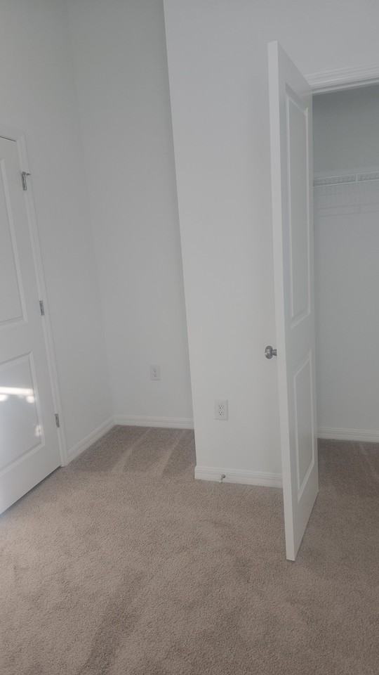 4381 Riverbend Blvd #1 - Photo 4 of 11