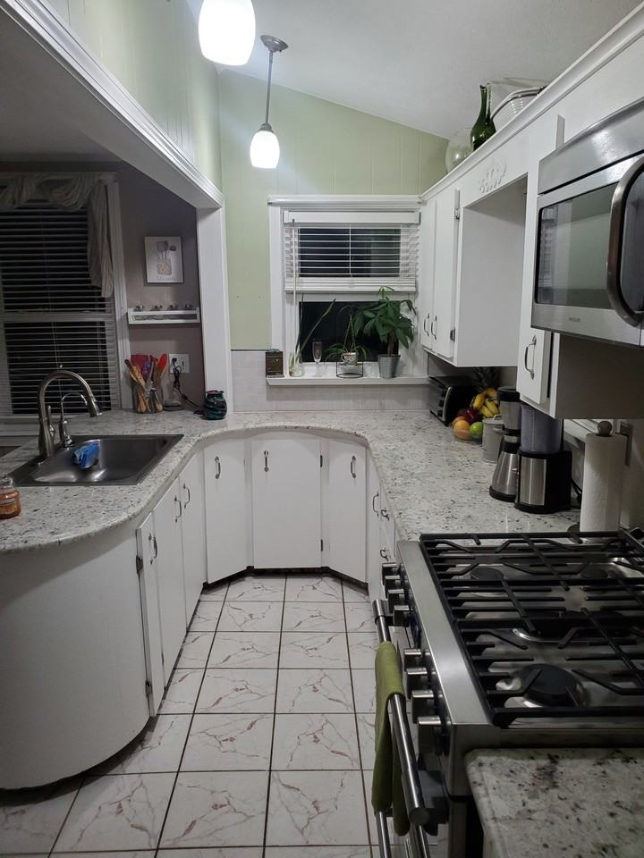 291 Benefit St - Photo 4 of 19
