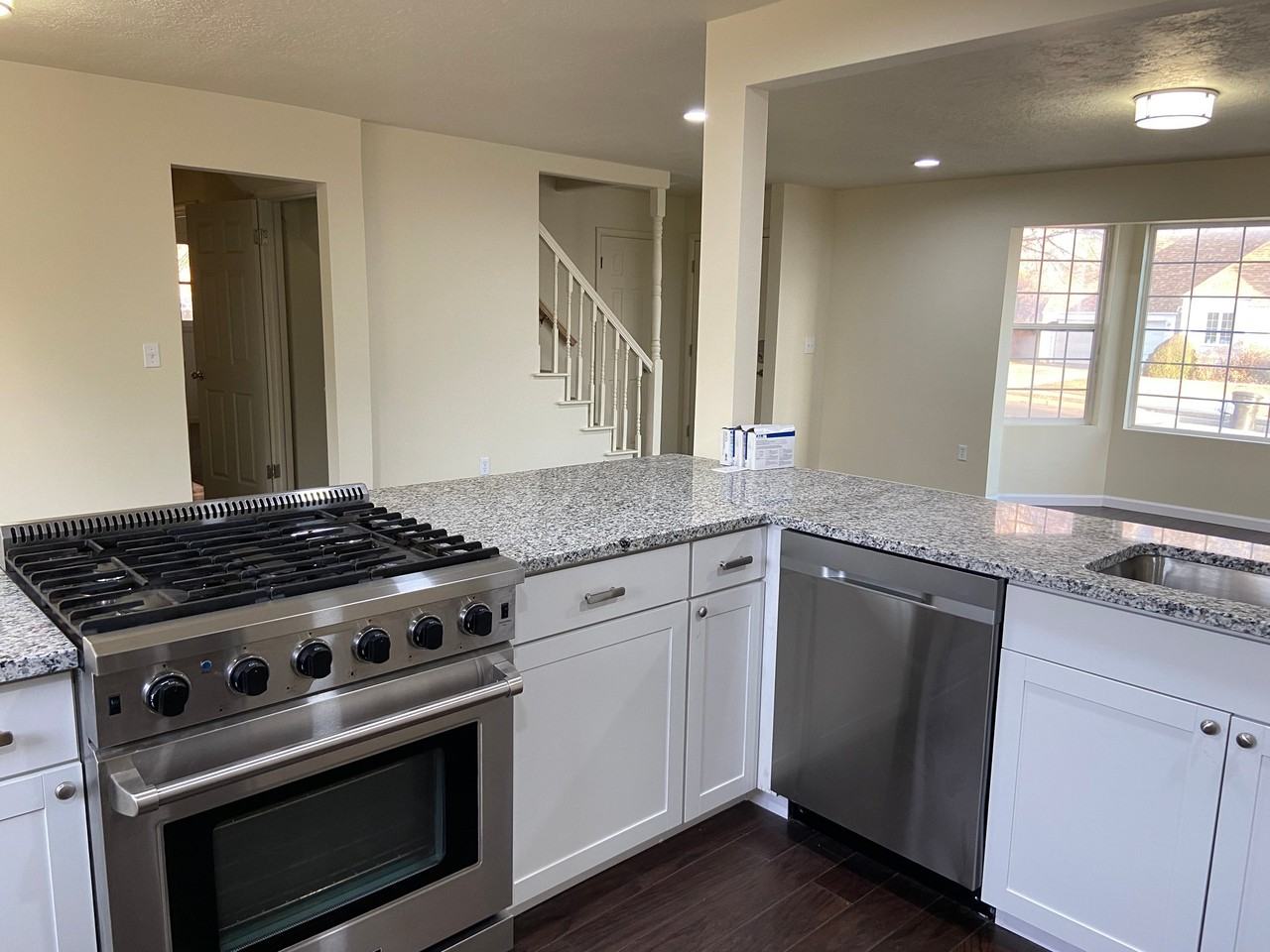 1001 Cedar Ave - Photo 4 of 14