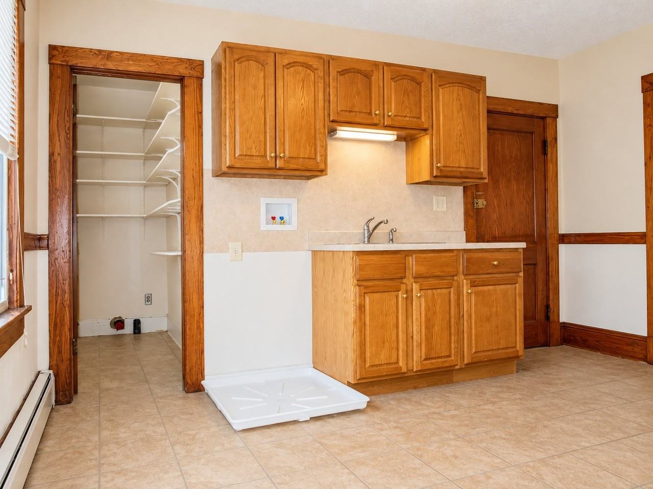 411 Allen St #3rdFL - Photo 2 of 11